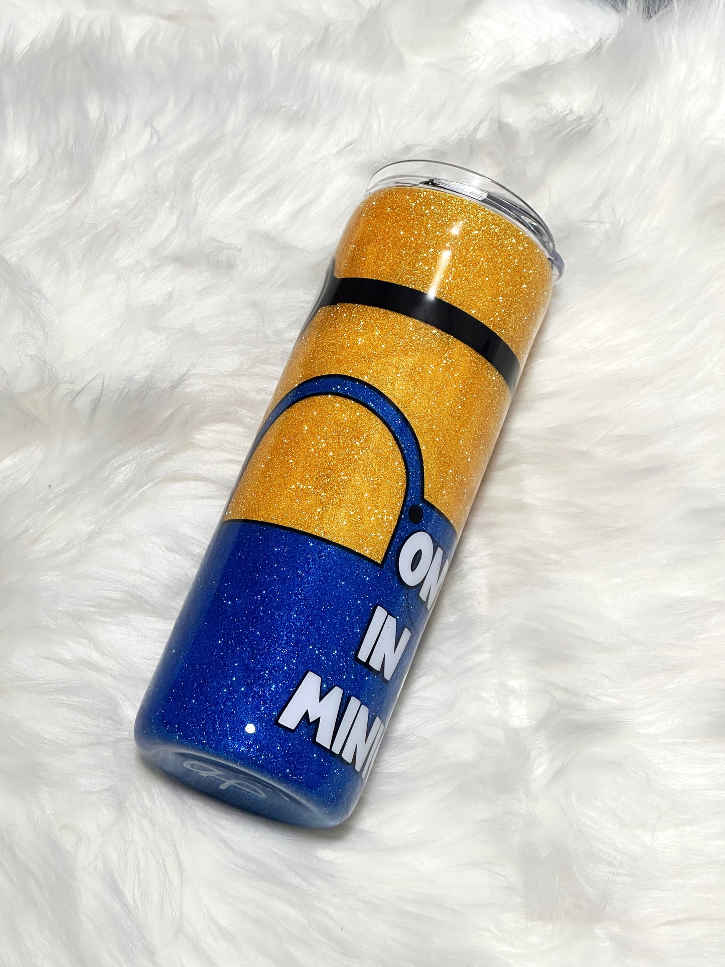 Minion glitter tumbler